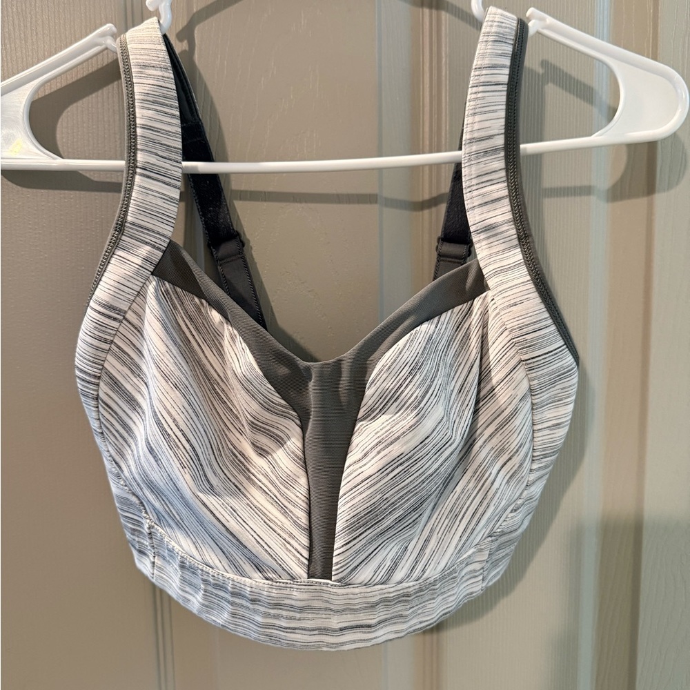 Lululemon Striped Gray Women's Bra size 32E